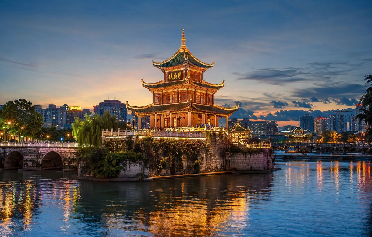 Jiaxiu Tower at dusk